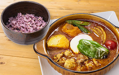 チキンと夏野菜のスープカレー